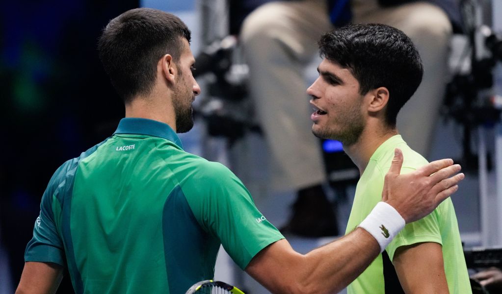 Staggering Carlos Alcaraz statisitic in Novak Djokovic defeat as Serbian  gets ultimate triubute