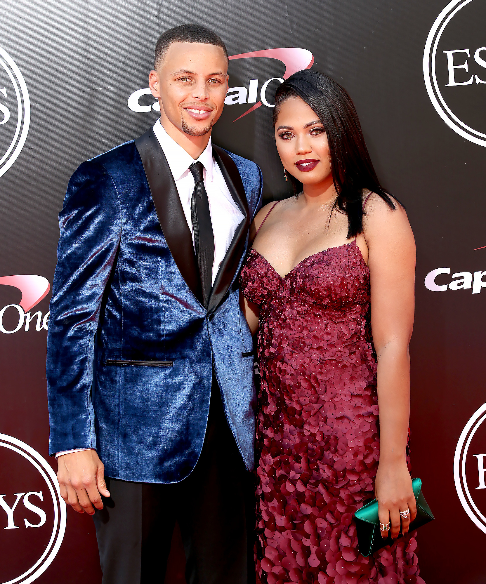 Stephen and Ayesha Curry: Unveiling Their Sizzling Moments of Love and Affection