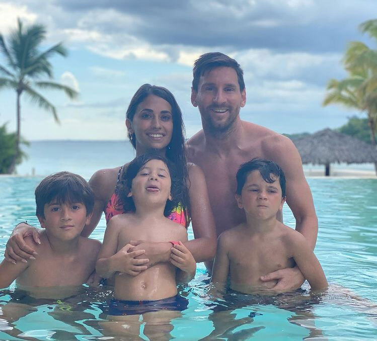 The Messi family on every trip around the world – Duy